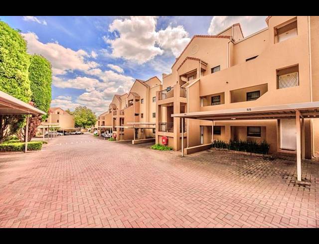 1 BEDROOM APARTMENT FOR SALE IN SUNNINGHILL